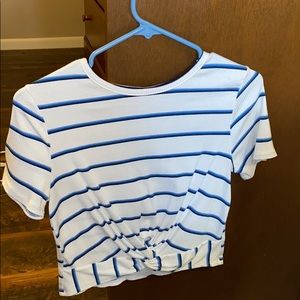 blue stripped tee